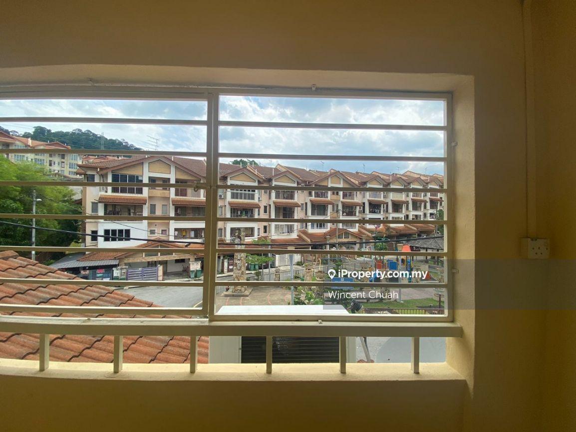 Townhouse for Sale in Taman Amansiara, Rawang by Wincent Chuah - iProperty.com.my
