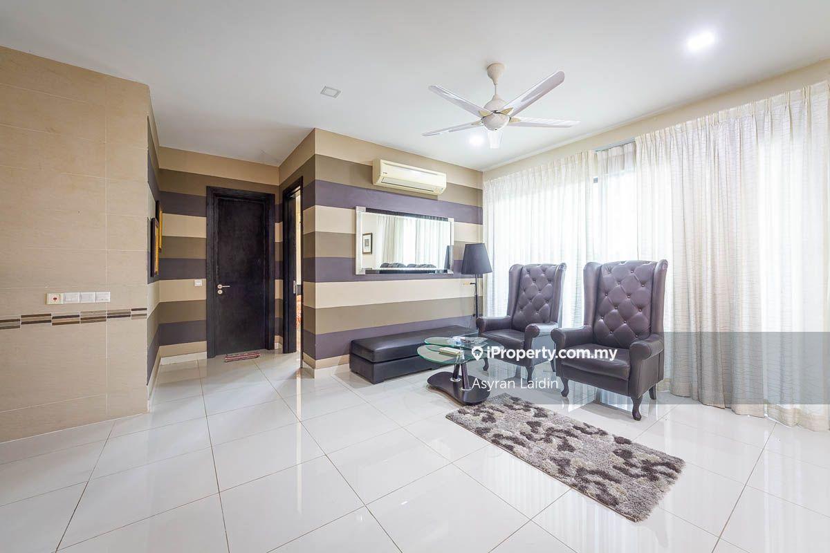 Semi-Detached House for Sale in 2.5sty Renovated Semi D Lakehill Villa, Bangi by Asyran Laidin - iProperty.com.my
