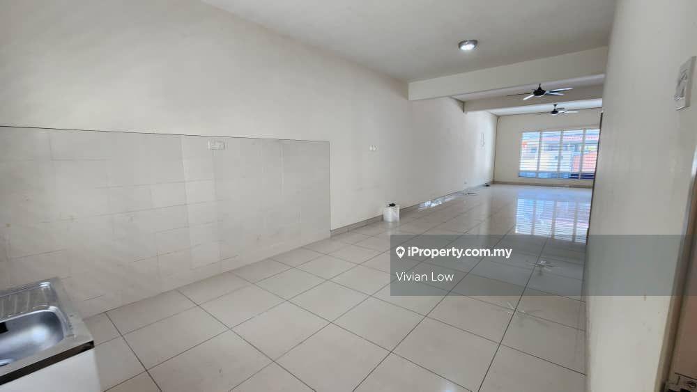 2.5-storey Terraced House for Sale in Taman Suria Tropika, Seri Kembangan by Vivian Low - iProperty.com.my