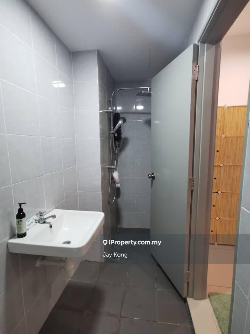 Kondominium untuk Disewa di The Edge Residence oleh Jay Kong - iProperty.com.my