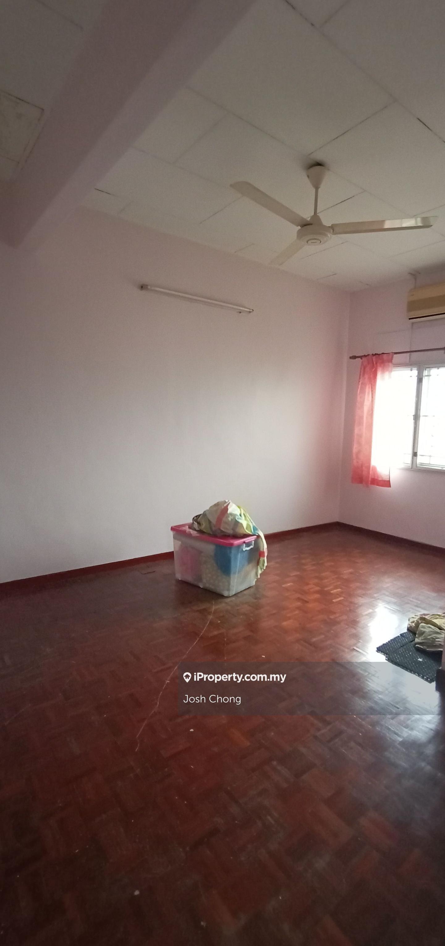 Rumah Berangkai 2 Tingkat untuk Dijual di Teluk Gadong, Taman Gembira, Kawasan 6, Klang oleh Josh Chong - iProperty.com.my