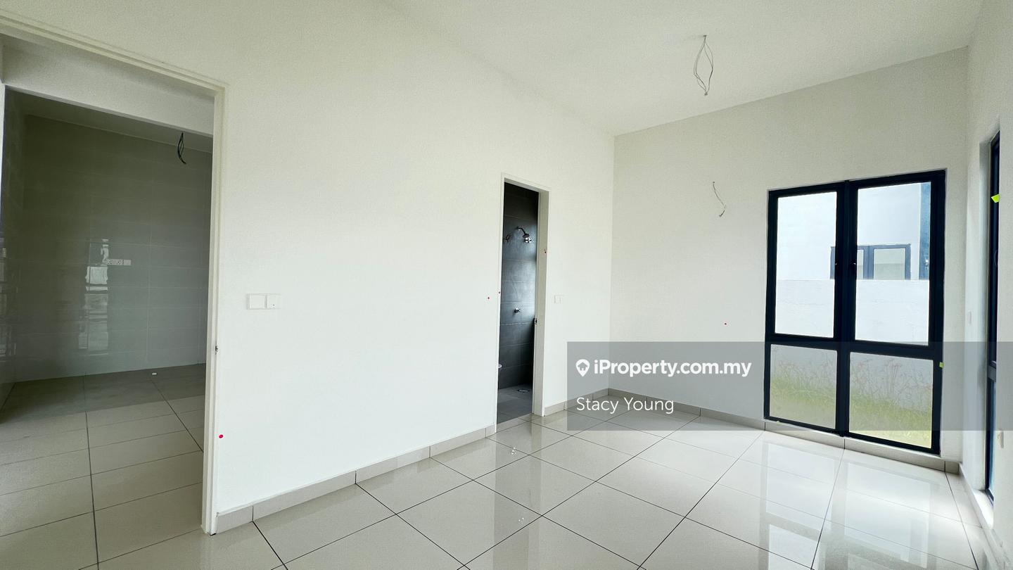 Rumah Berkembar untuk Dijual di Taman TTDI Grove, Kajang oleh Stacy Young - iProperty.com.my
