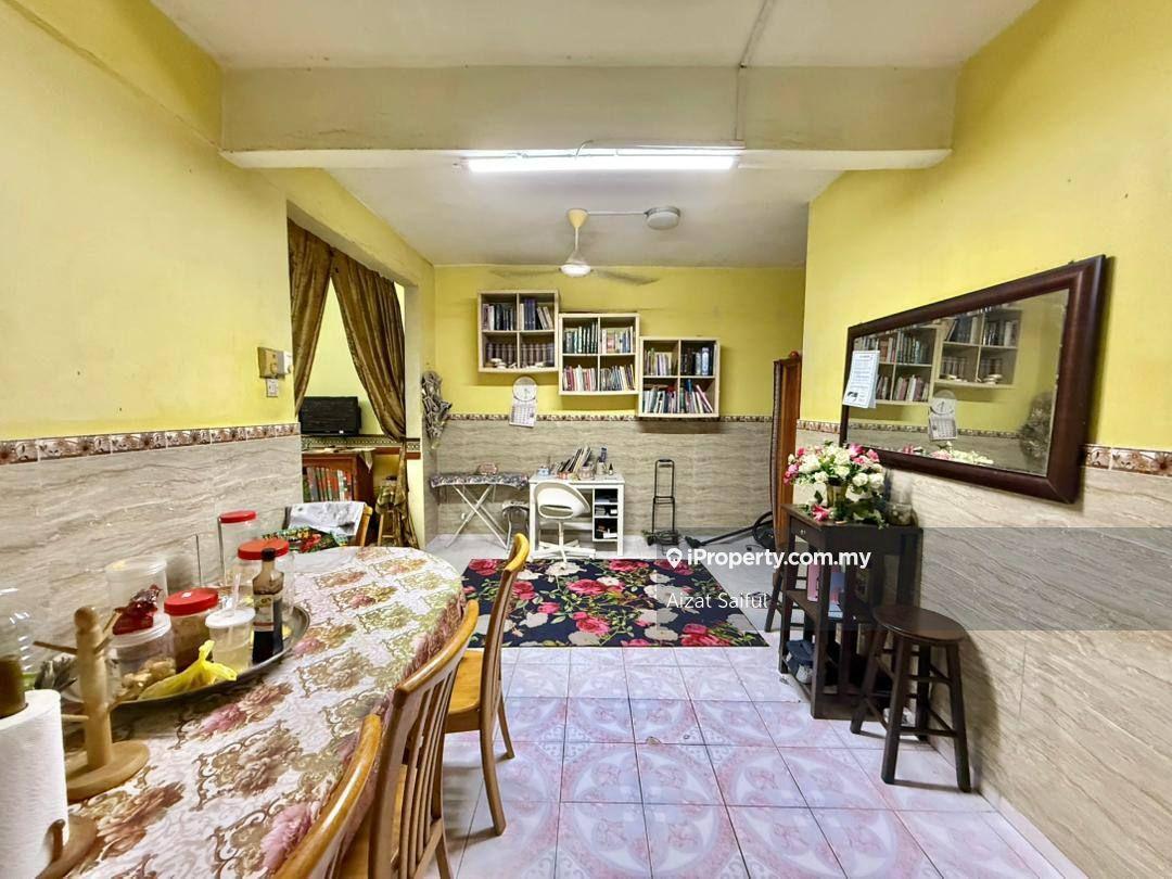 Rumah Teres untuk Dijual di Seksyen 4, Bangi oleh Aizat Saiful - iProperty.com.my