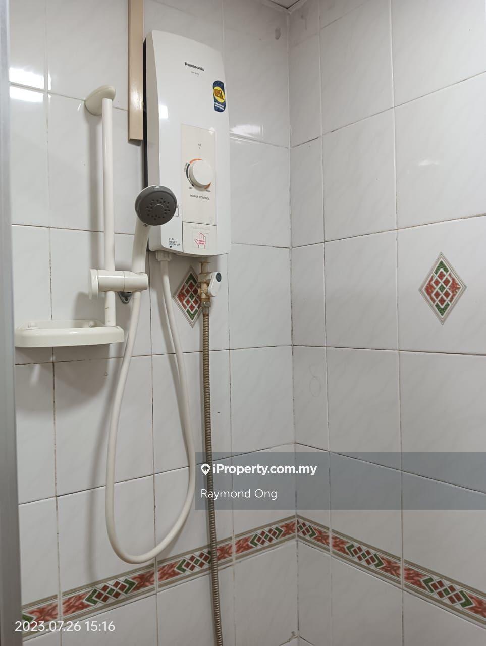 Kondominium untuk Disewa di Pantai Panorama Condominiums oleh Raymond Ong - iProperty.com.my