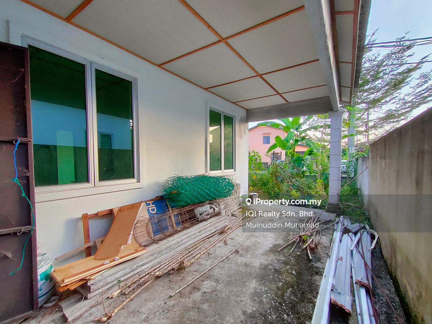 Semi-Detached House for Sale in Taman Sri Bahagia, Teluk Intan by Muinuddin Muhamad - iProperty.com.my