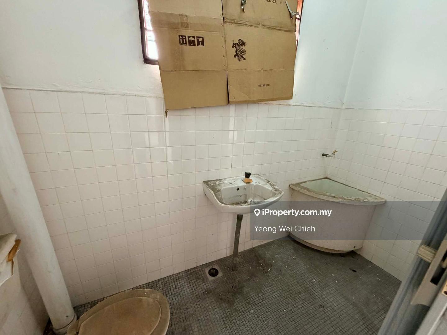 Rumah Berangkai 2 Tingkat untuk Dijual di Taman Malim Jaya, Melaka City oleh Yeong Wei Chieh - iProperty.com.my