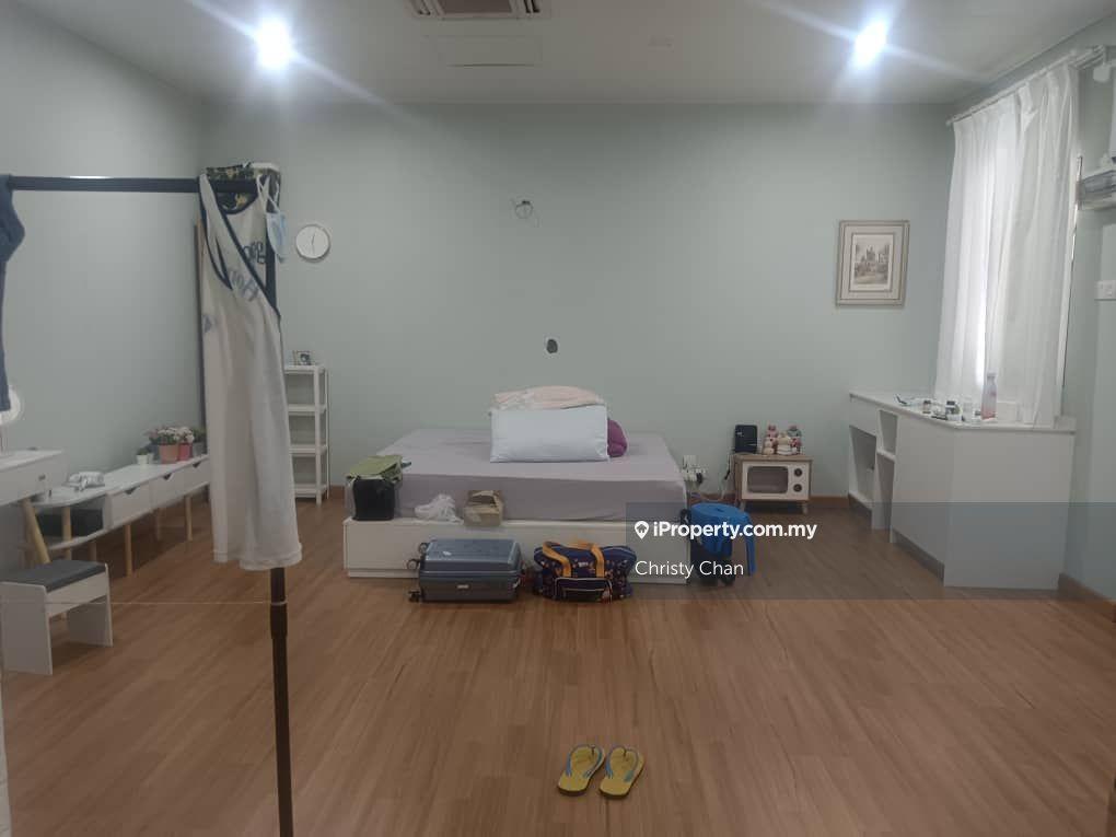 Banglo untuk Dijual di Country Heights, Kajang oleh Christy Chan - iProperty.com.my
