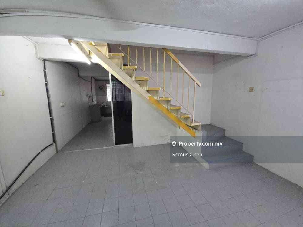 2-storey Terraced House for Sale in Taman Universiti Indah, Seri Kembangan by Remus Chen - iProperty.com.my