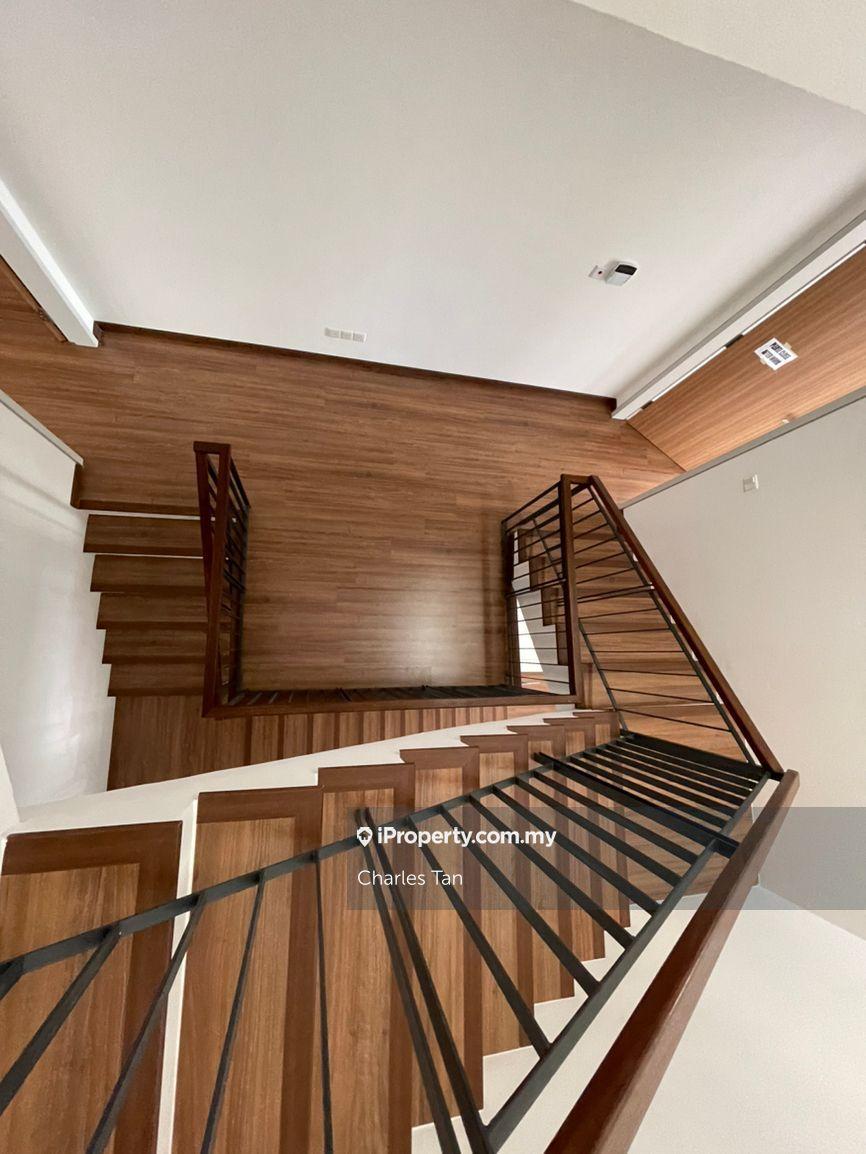 3-storey Terraced House for Sale in Puchong Legenda, Puchong by Charles Tan - iProperty.com.my