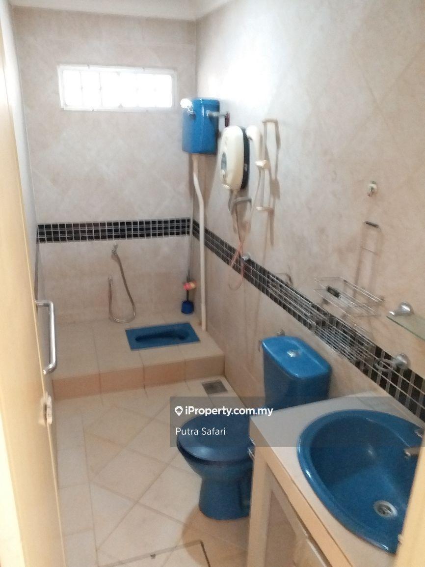 Semi-Detached House for Sale in sek 9, seksyen 9, shah alam, sec 9, section 9, Shah Alam by Putra Safari - iProperty.com.my