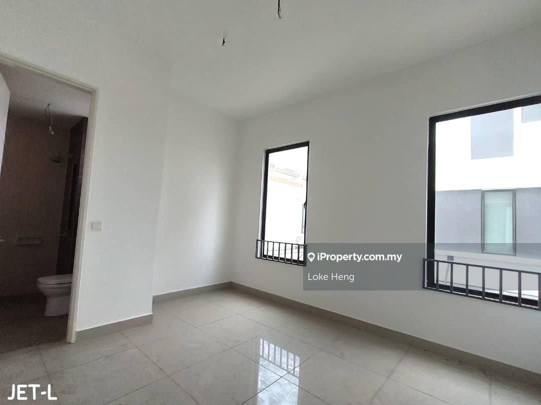 Semi-Detached House for Sale in Setia Utama, Setia Alam by Loke Heng - iProperty.com.my