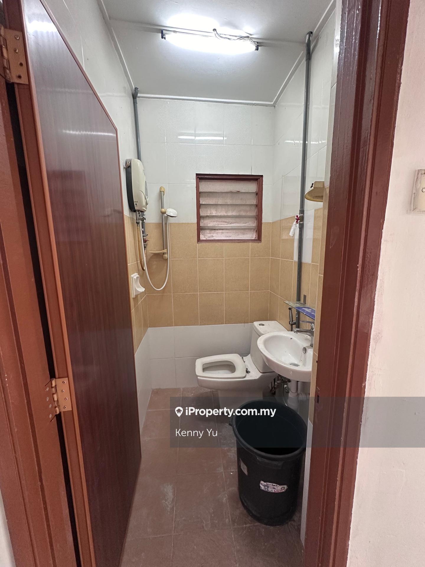 Townhouse for Sale in Taman Maju Jaya, Ampang by Kenny Yu - iProperty.com.my