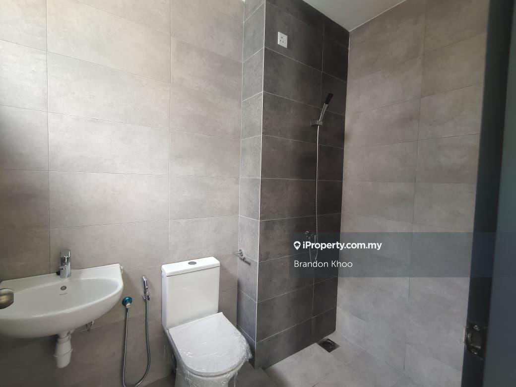 Rumah Berangkai 2 Tingkat untuk Dijual di Taman Sierra Hijauan, Ampang oleh Brandon Khoo - iProperty.com.my