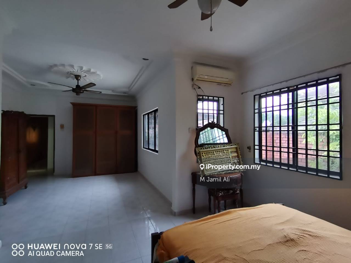 Bungalow House for Sale in Kampung Melayu, Kluang by M Jamil Ali - iProperty.com.my