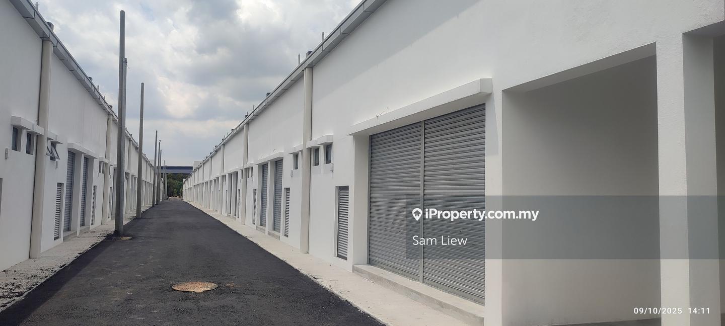 Shop for Rent in New Shop Kesuma Square, Semenyih by Sam Liew - iProperty.com.my