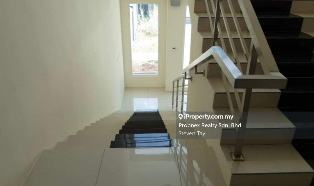 Semi-D Kilang untuk Dijual di Semenyih Hi tech 6 Lekas, Semenyih oleh Steven Tay - iProperty.com.my