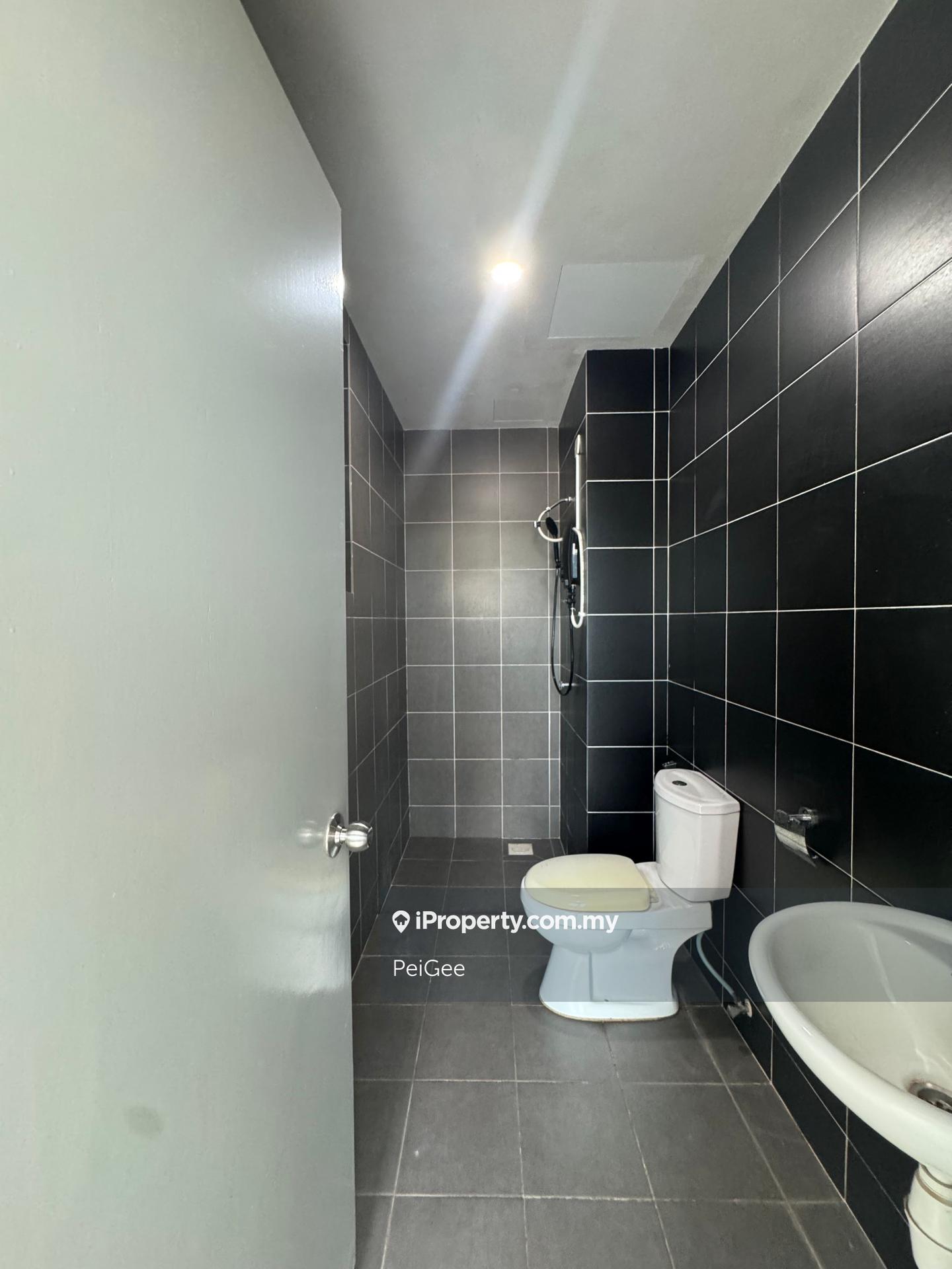 Service Residence for Sale in Razak City Residences (RC Residences) by PeiGee - iProperty.com.my