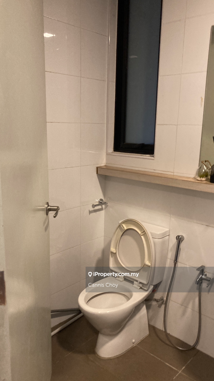 Service Residence for Sale in Utropolis Suites 2 by Cannis Choy - iProperty.com.my