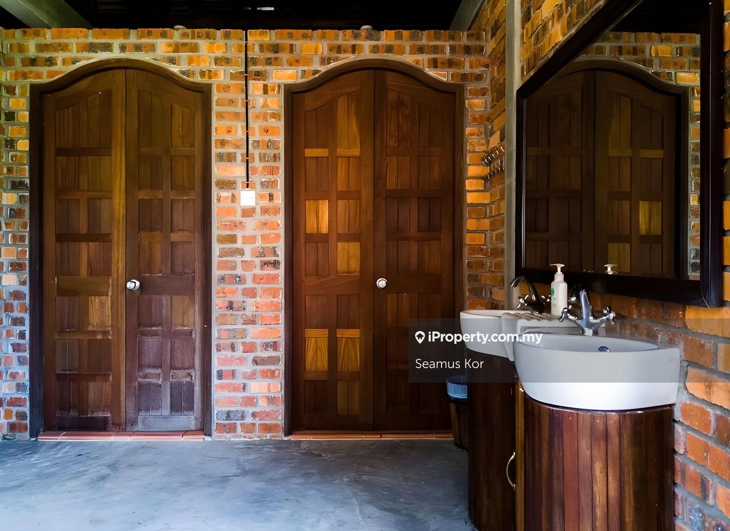 Hotel / Resort for Sale in Kampung Seelong Jaya, Senai by Seamus Kor - iProperty.com.my