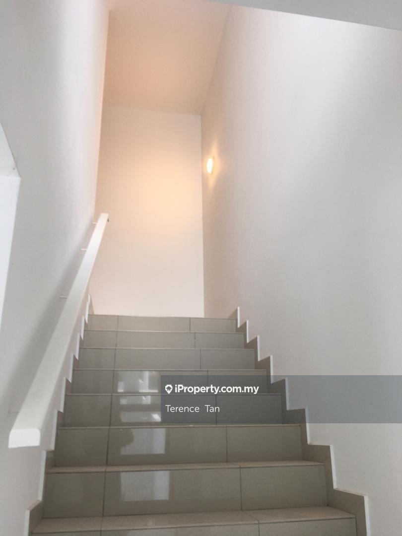 Rumah Berangkai 2 Tingkat untuk Dijual di Johor Bahru, Johor oleh Terence Tan - iProperty.com.my