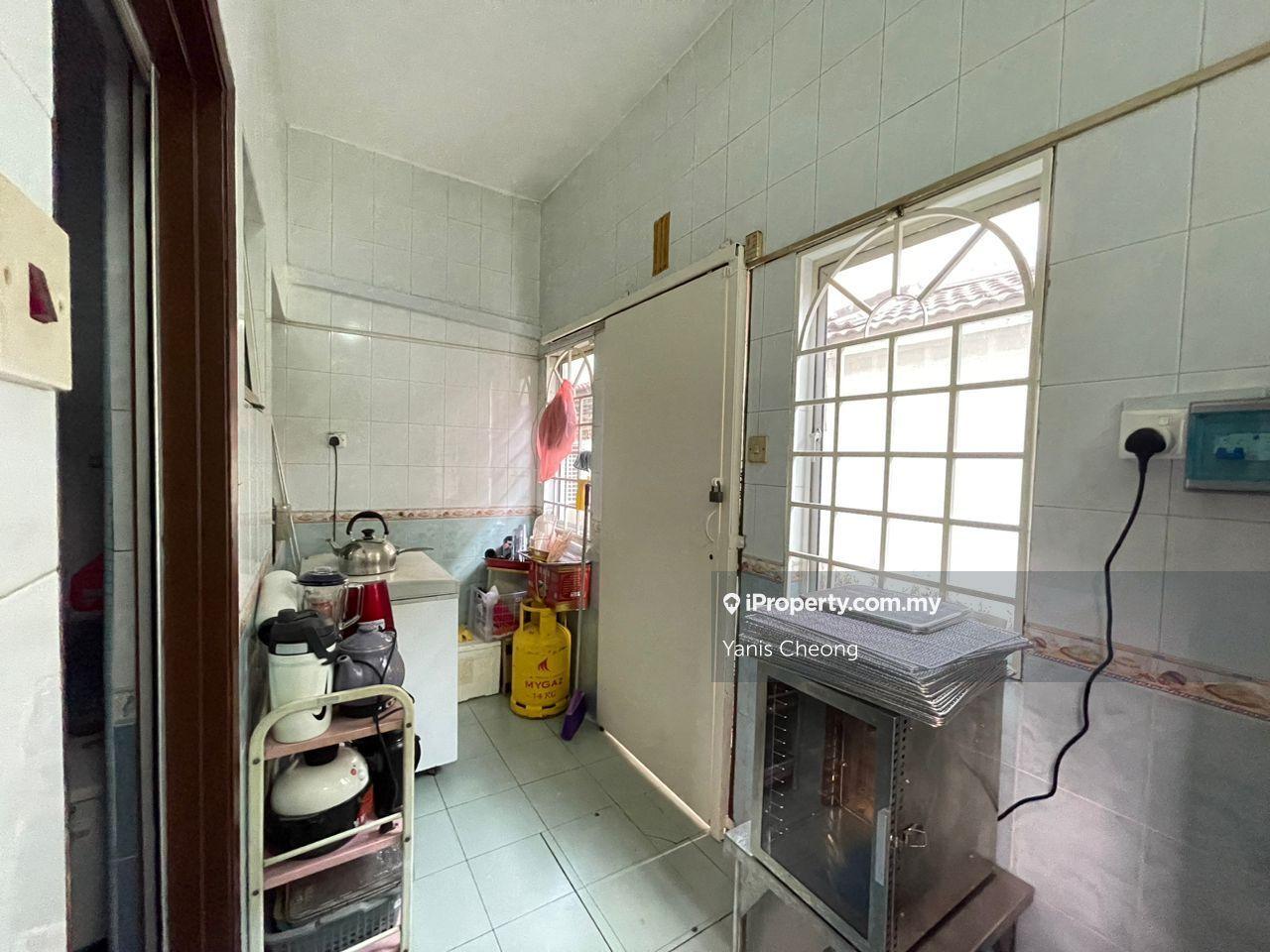 Rumah Berangkai 2 Tingkat untuk Dijual di Taman Wangsa Permai, Kepong oleh Yanis Cheong - iProperty.com.my