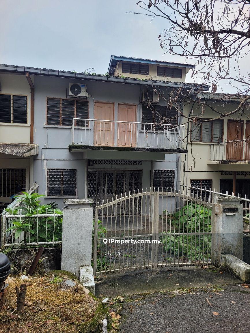 Rumah Berangkai 2 Tingkat untuk Dijual di Taman Salak Selatan, Salak South oleh K.K. Lai - iProperty.com.my