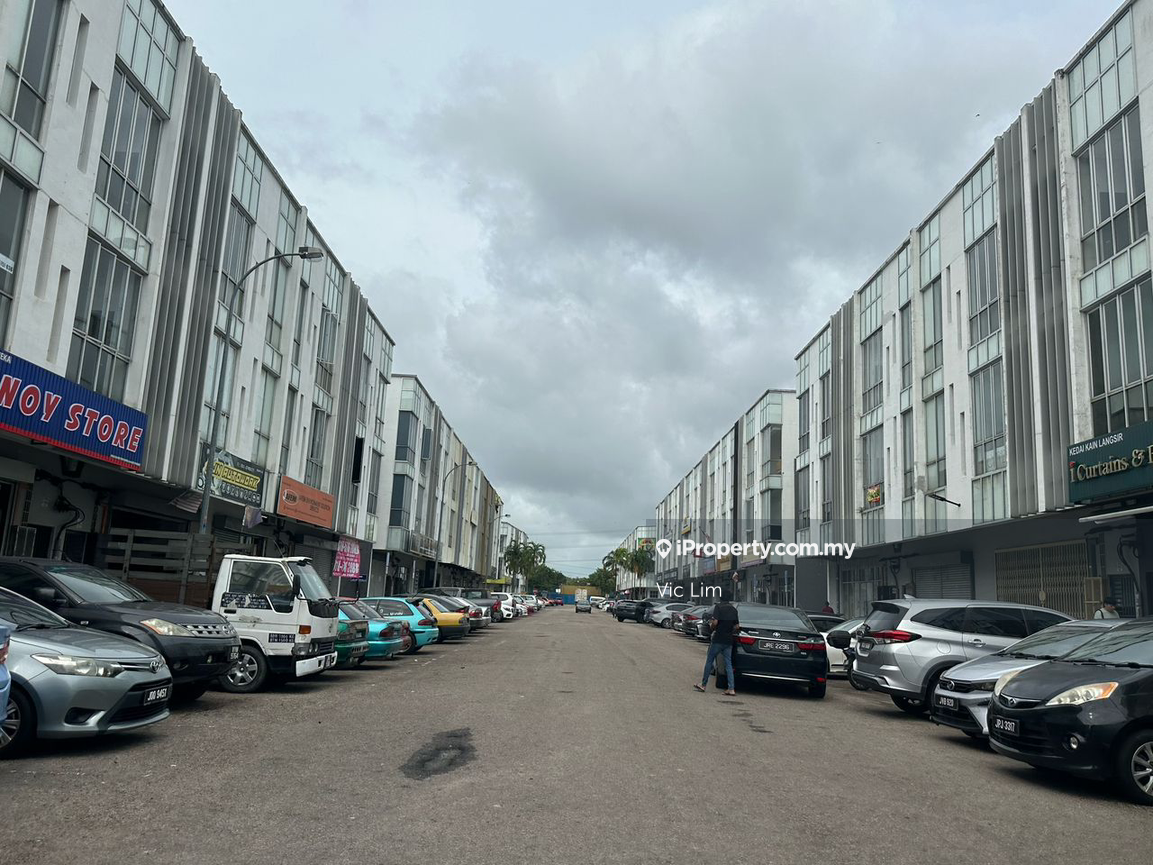 Shop-Office for Sale in Taman Megah Ria, Masai by Vic Lim - iProperty.com.my