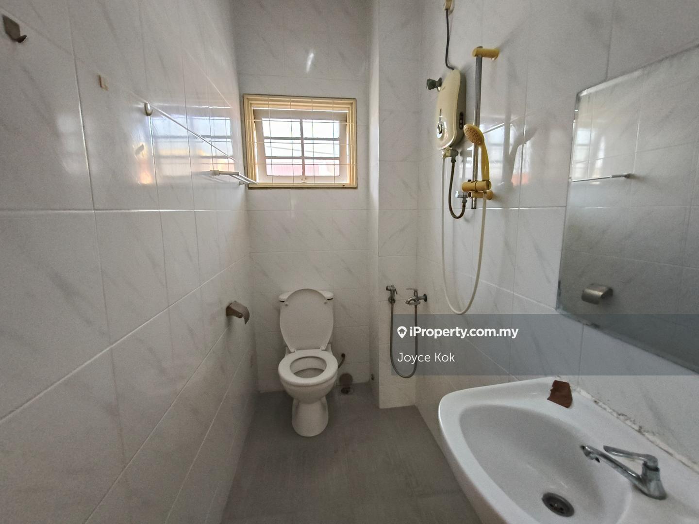 2-storey Terraced House for Sale in Usj 6, Subang Jaya by Joyce Kok - iProperty.com.my