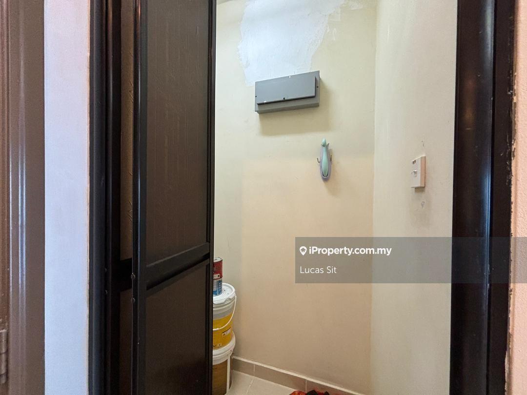 Condominium for Sale in Platinum Hill PV 8 by Lucas Sit - iProperty.com.my