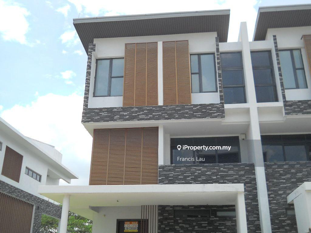 Rumah Berkembar untuk Dijual di Setia Alam, Selangor oleh Francis Lau - iProperty.com.my