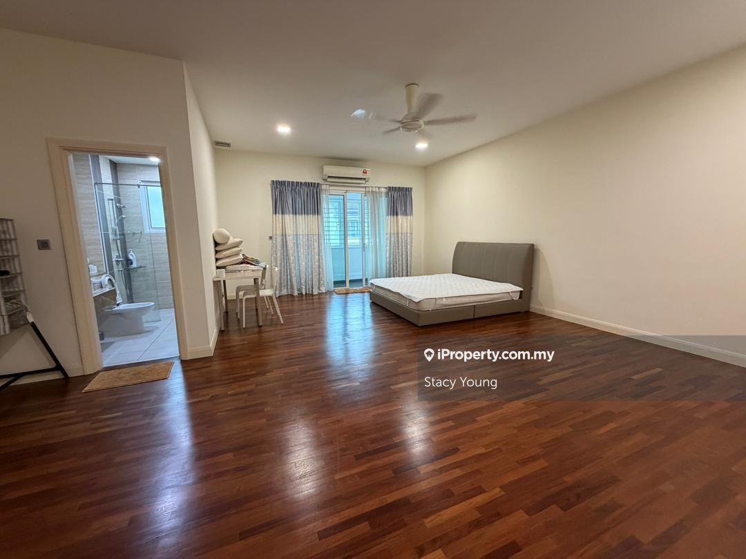 Rumah Berangkai 3 Tingkat untuk Dijual di Taman Taming Indah 2, Bandar Sungai Long oleh Stacy Young - iProperty.com.my
