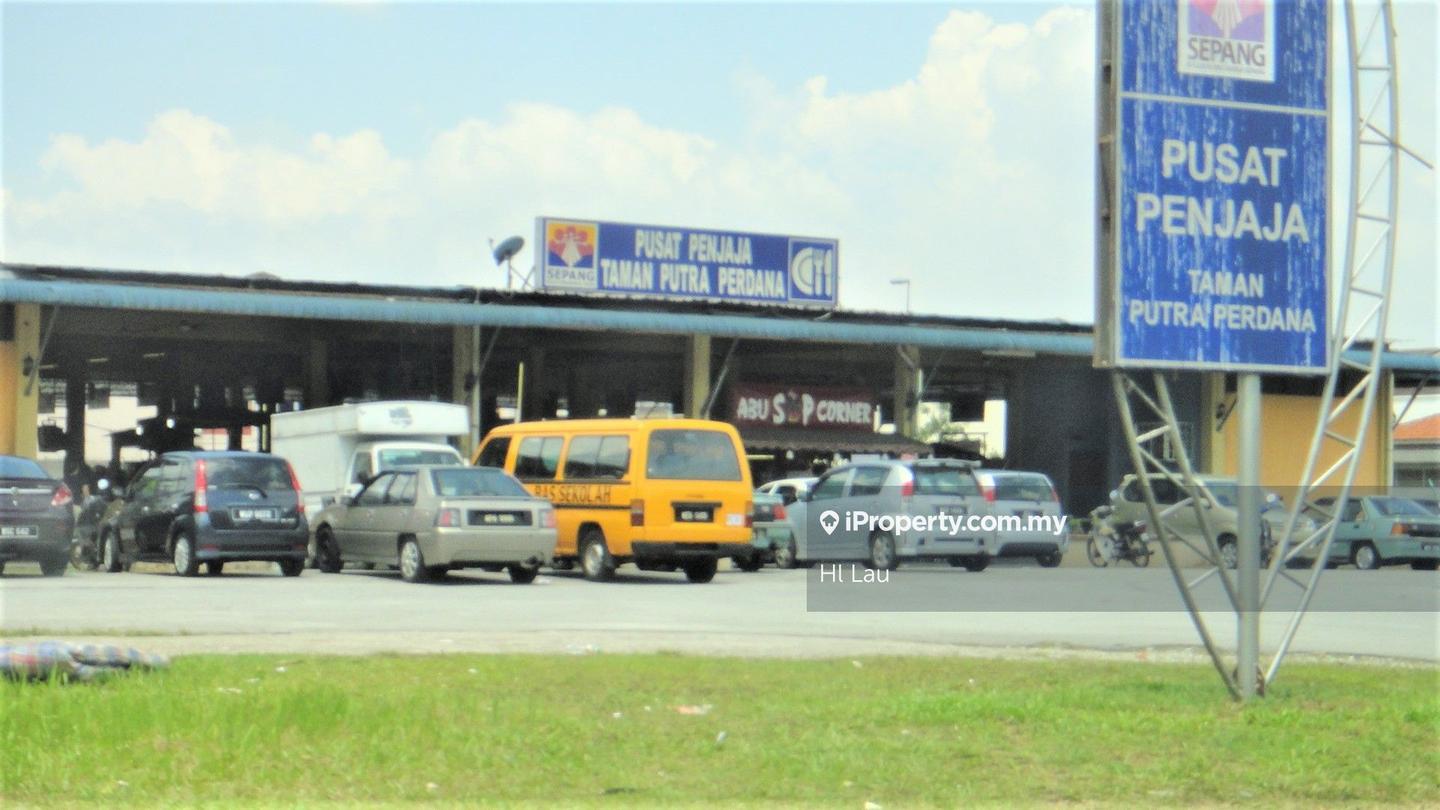 Apartment for Sale in Dahlia Apartment by Hl Lau - iProperty.com.my