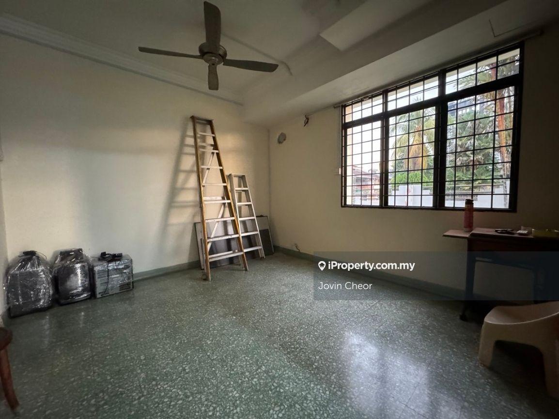Rumah Berangkai 2 Tingkat untuk Dijual di Taman Overseas Union (Taman Oug), Jalan Klang Lama (Old Klang Road) oleh Jovin Cheor - iProperty.com.my
