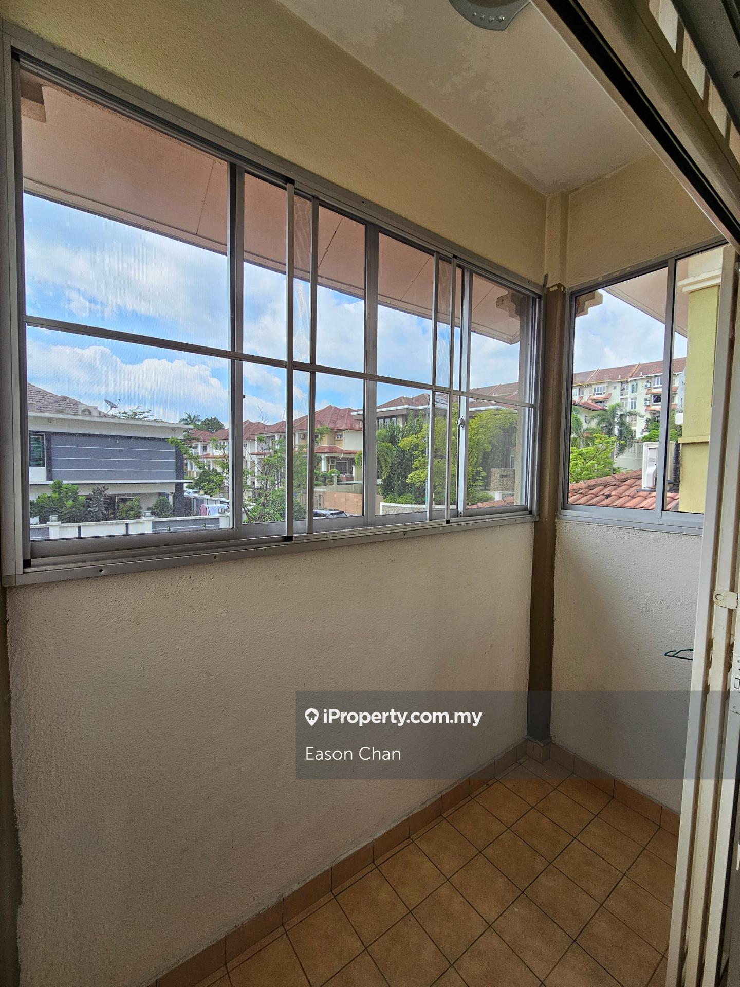 Rumah Bandar untuk Dijual di Taman Lagenda Mas, Cheras oleh Eason Chan - iProperty.com.my