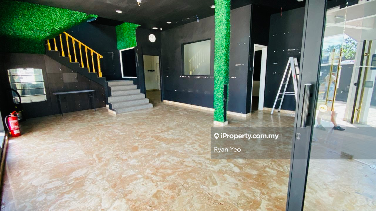 Commercial Bungalow for Rent in Taman Century, Johor Bahru by Ryan Yeo - iProperty.com.my
