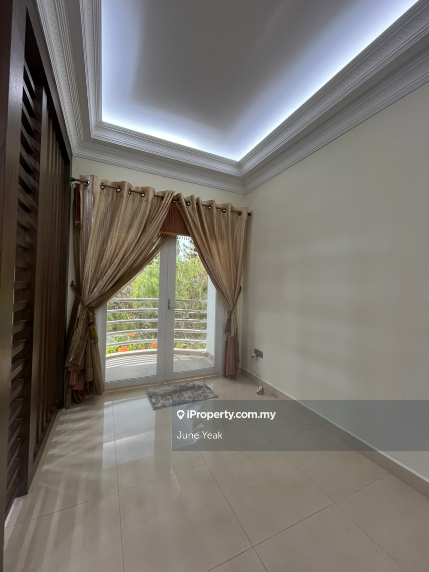 Bungalow House for Sale in Taman Villa Heights, Kajang by June Yeak - iProperty.com.my