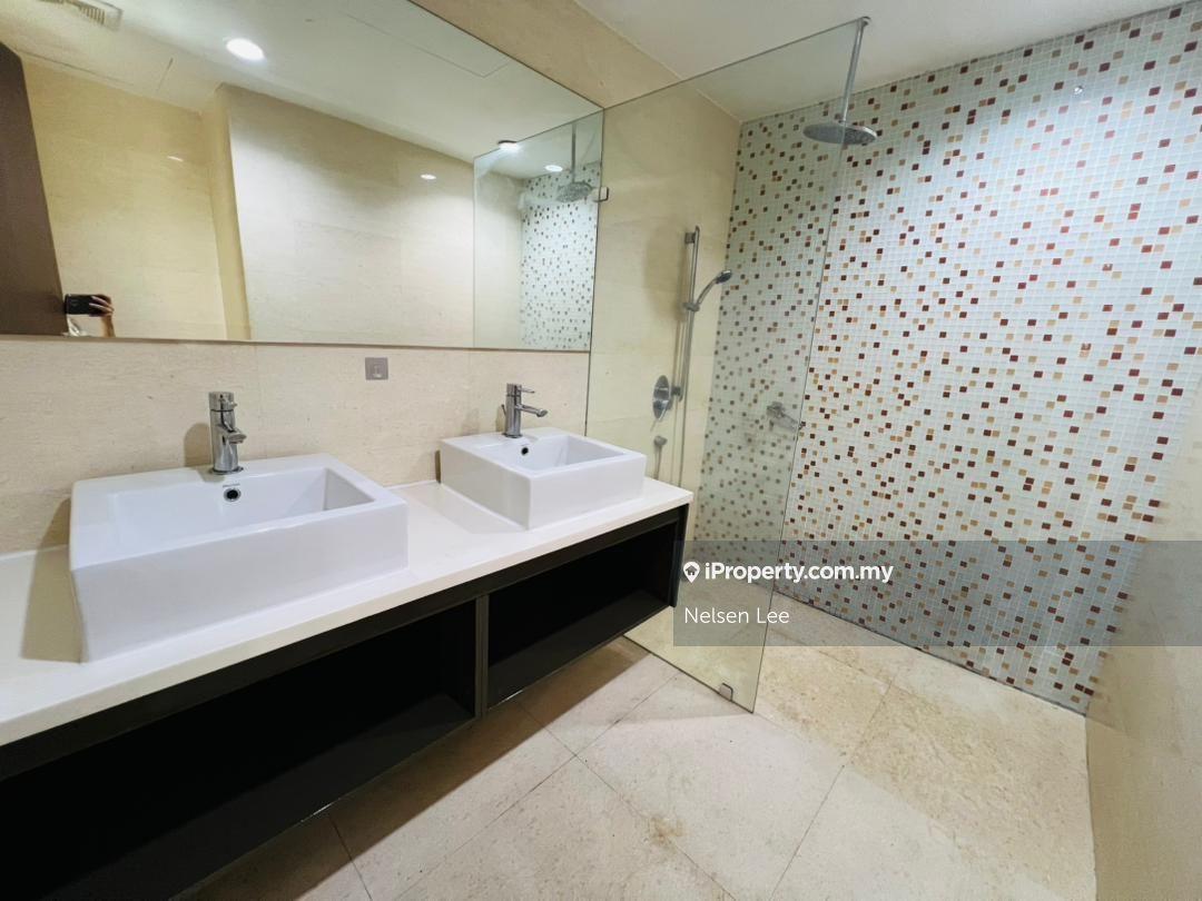 Residensi Servis untuk Disewa di Regalia Residence oleh Nelsen Lee - iProperty.com.my