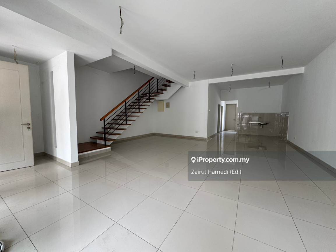 Rumah Berangkai 2 Tingkat untuk Dijual di Seksyen U16, Shah Alam oleh Zairul Hamedi (Edi) - iProperty.com.my
