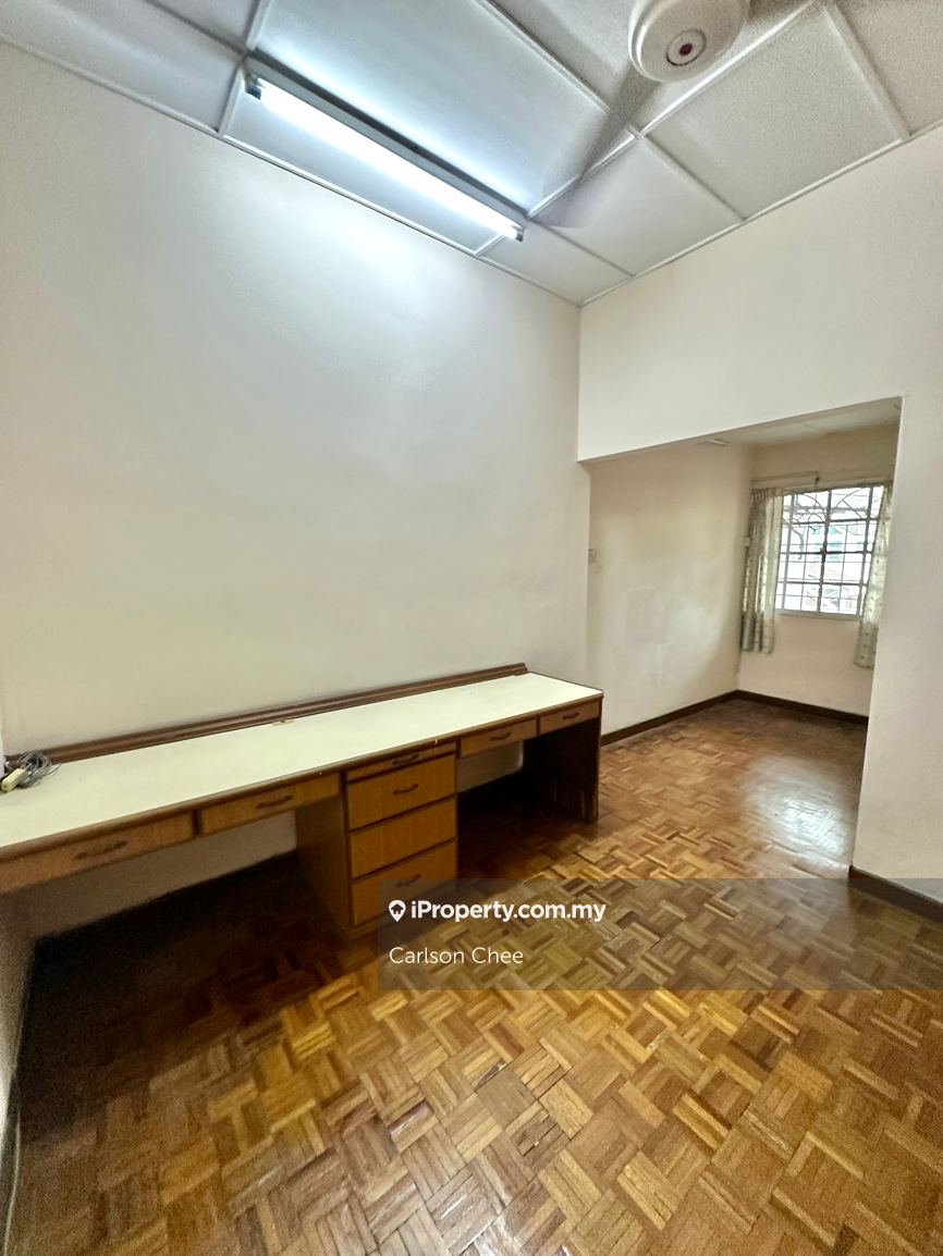Rumah Teres untuk Dijual di Usj 4, Subang Jaya oleh Carlson Chee - iProperty.com.my