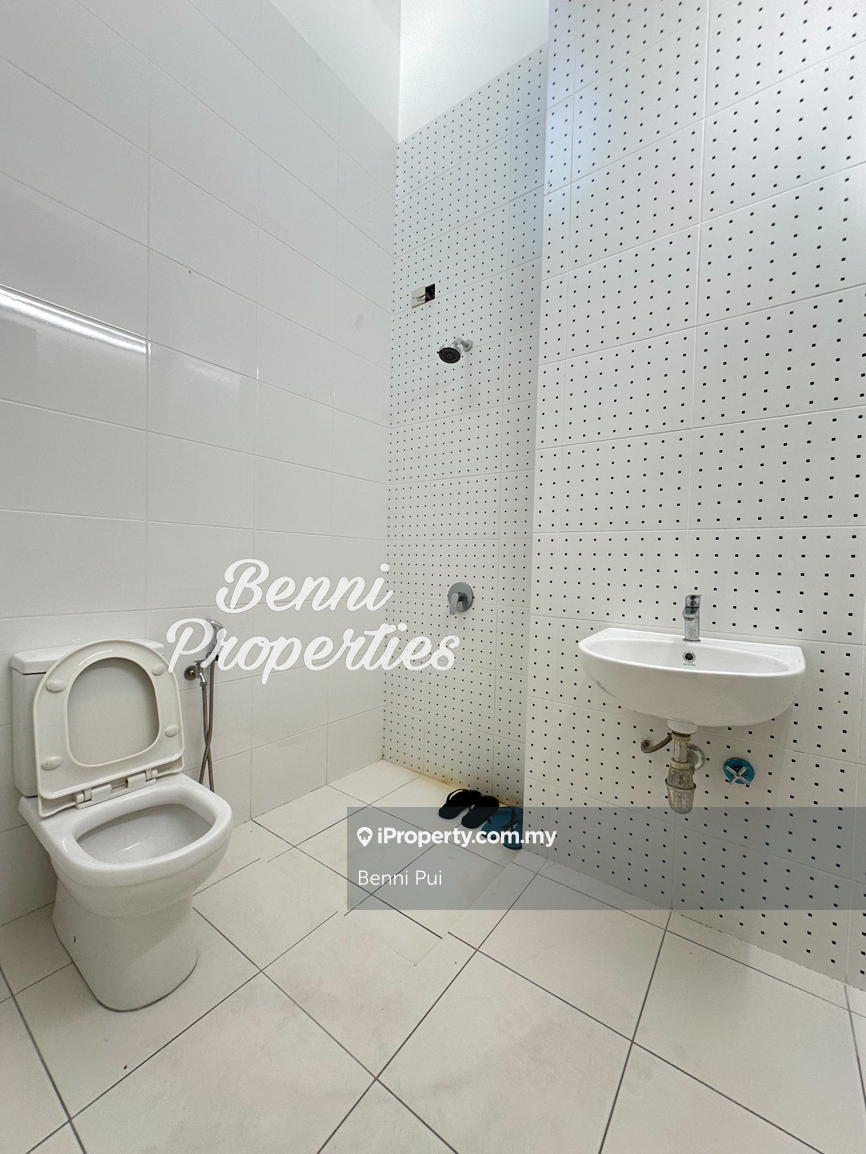 Rumah Berangkai 2 Tingkat untuk Dijual di Eco Majestic, Semenyih oleh Benni Pui - iProperty.com.my