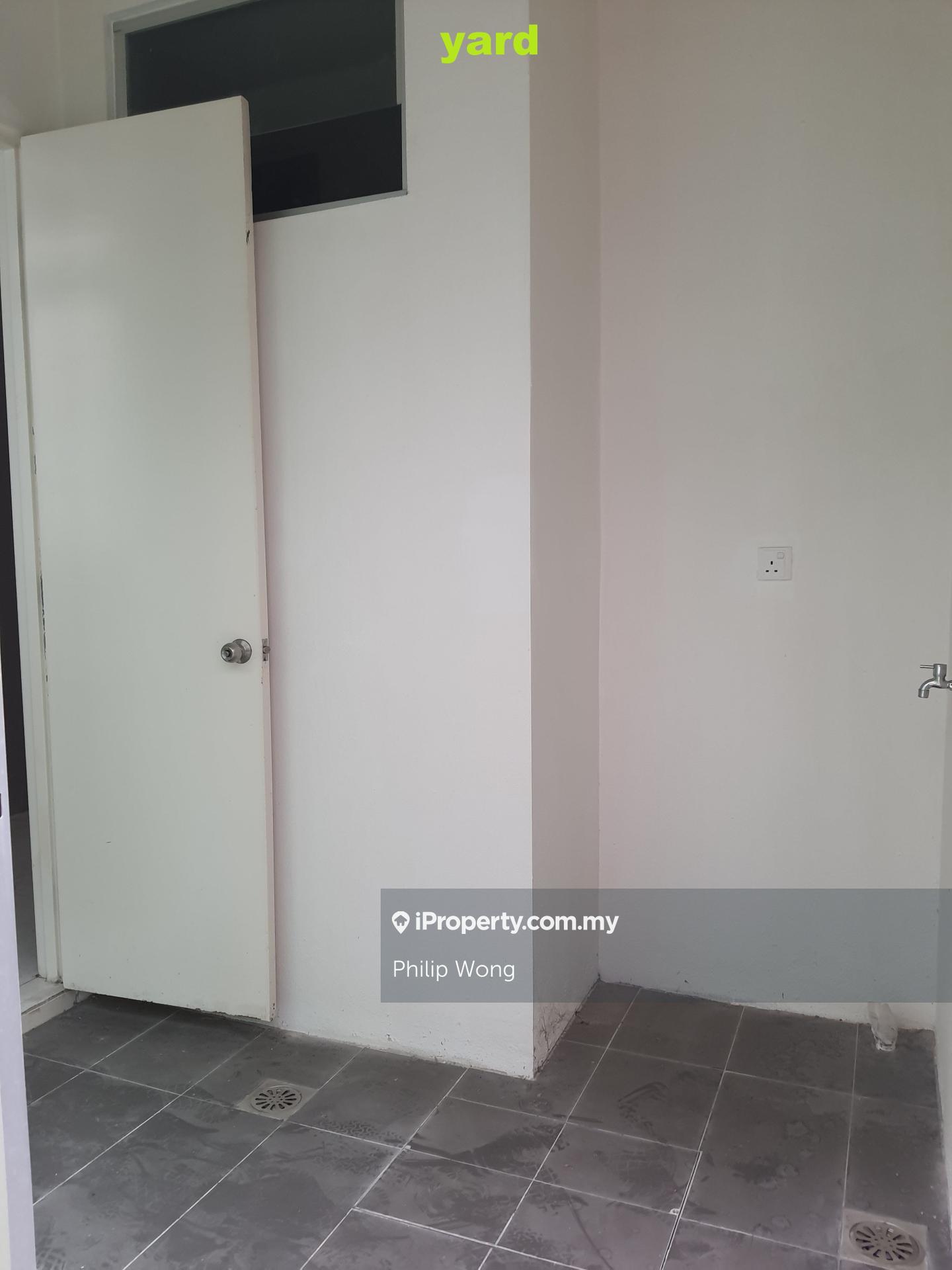 Rumah Berangkai 2 Tingkat untuk Dijual di Taman Lestari Putra, Seri Kembangan oleh Philip Wong - iProperty.com.my