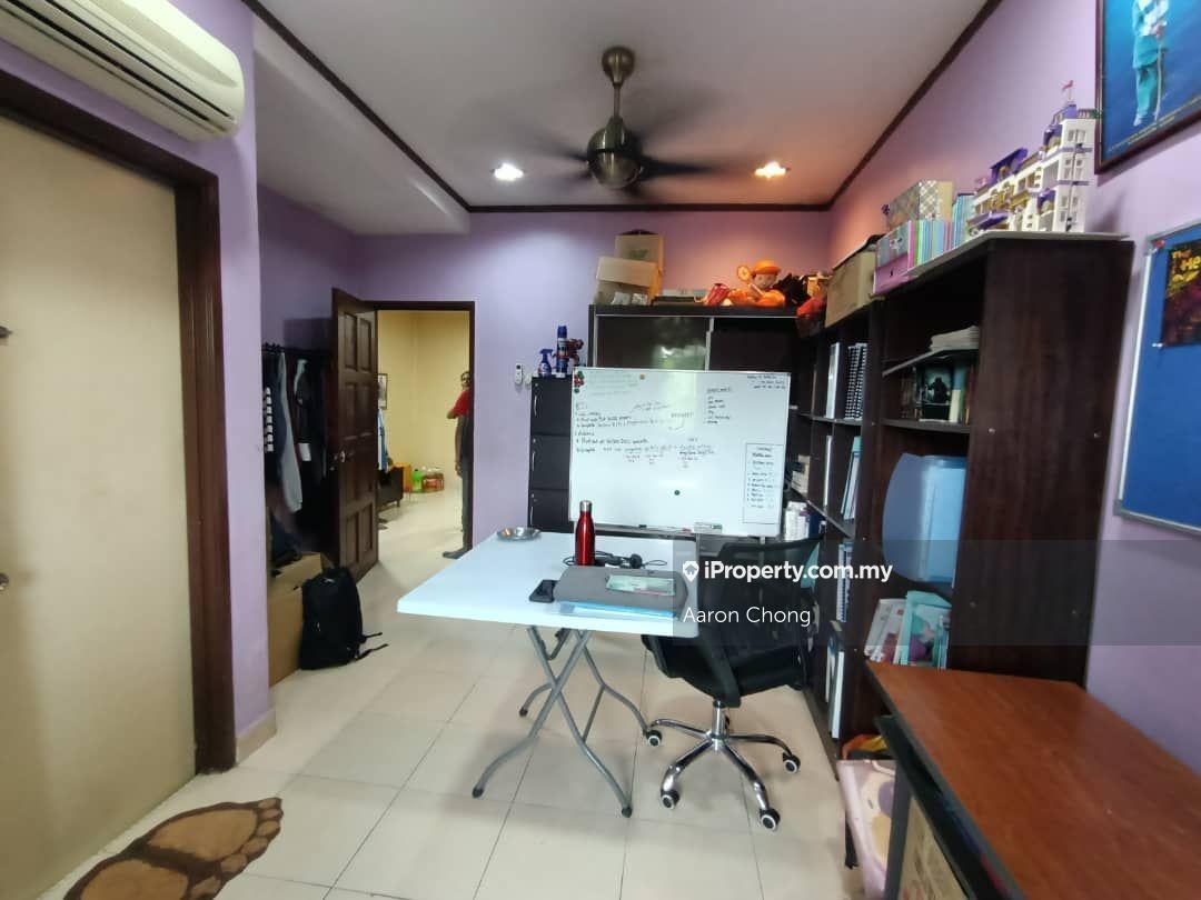 Semi-Detached House for Sale in Jalan Kipark 9, Puchong by Aaron Chong - iProperty.com.my
