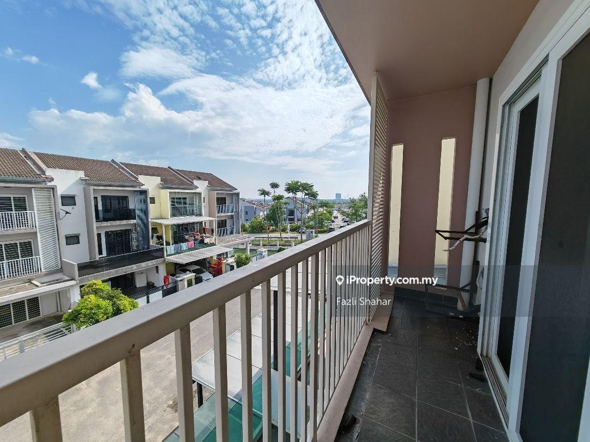 Rumah Berangkai 2.5 Tingkat untuk Dijual di Abadi Heights, Puchong oleh Fazli Shahar - iProperty.com.my