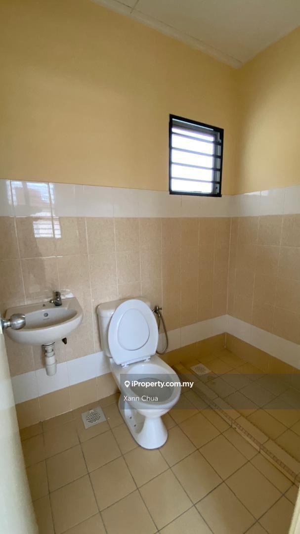 2.5-storey Terraced House for Sale in Eminence, Equine, Bdr Putra Permai, Seri Kembangan by Xann Chua - iProperty.com.my