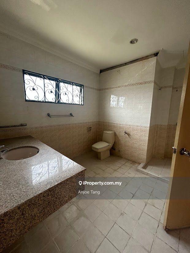 Bungalow House for Sale in Corner Unit Oncidium Heights, Shah Alam by Anjoe Tang - iProperty.com.my