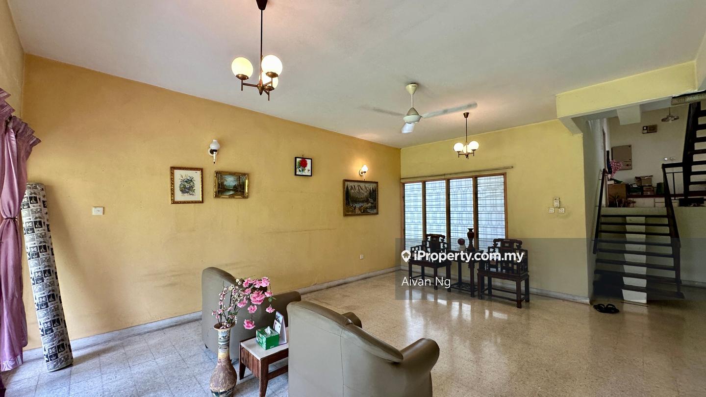 Bungalow House for Sale in Taman Lucky, Bangsar by Aivan Ng - iProperty.com.my