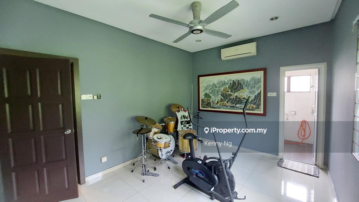 Bungalow House for Sale in Bunga Raya Residence, Raja Nong, Taman Sentosa, Klang by Kenny Ng - iProperty.com.my