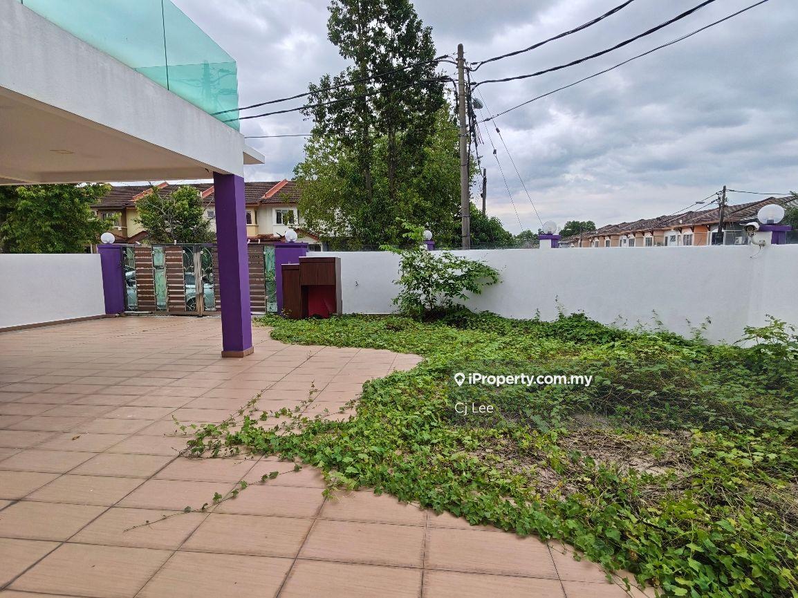 Semi-Detached House for Sale in Taman Lestari Putra, Seri Kembangan by Cj Lee - iProperty.com.my
