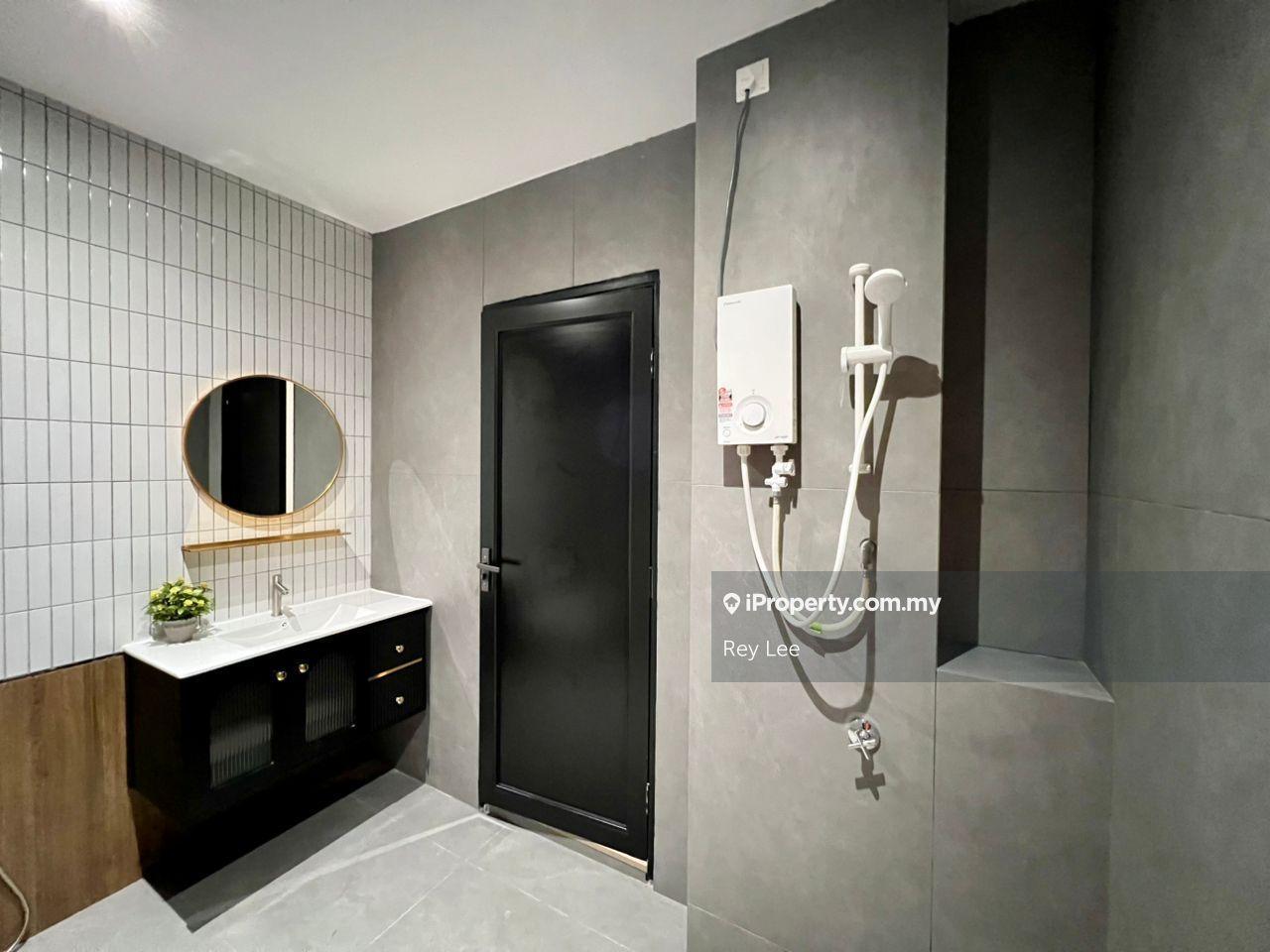 Rumah Berangkai 2 Tingkat untuk Dijual di Horizon Hills, Gelang Patah oleh Rey Lee - iProperty.com.my