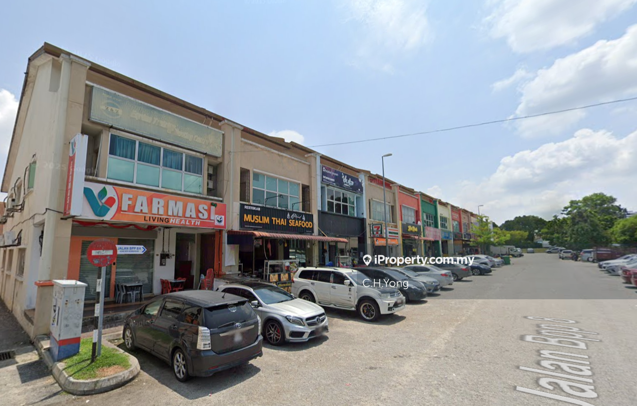 Shop for Sale in Bandar Putra Permai, Seri Kembangan by C.H.Yong - iProperty.com.my